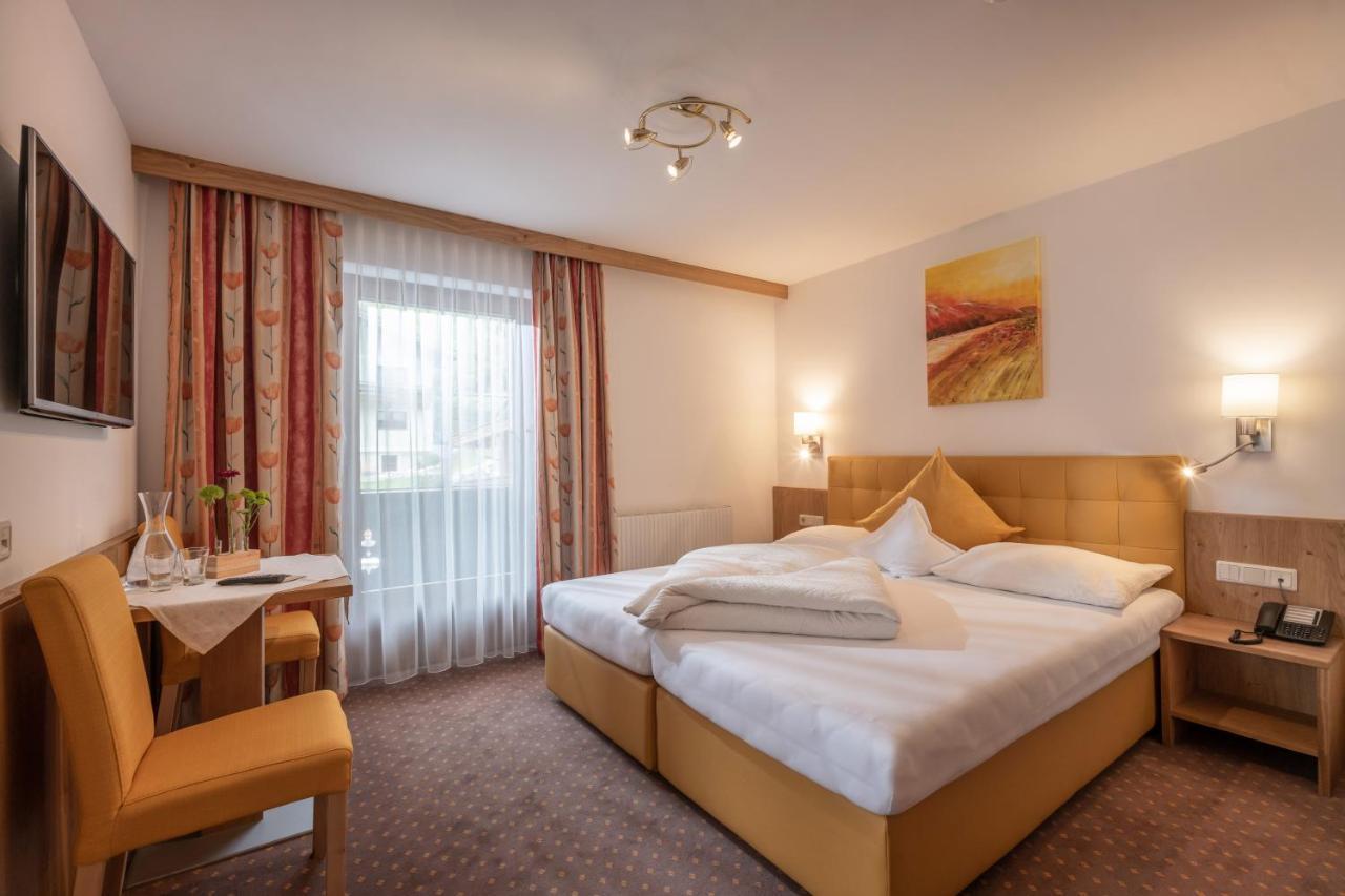 Hotel Garberwirt Hippach Exteriör bild